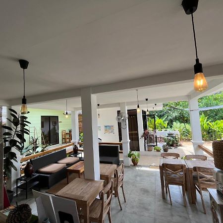 Hutch Lodging House Ел Нидо Екстериор снимка