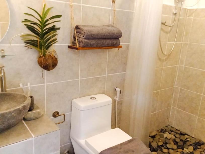 Hutch Lodging House Ел Нидо Екстериор снимка