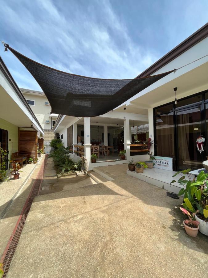 Hutch Lodging House Ел Нидо Екстериор снимка